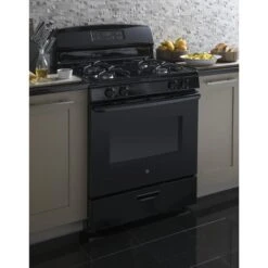 Cuisinière à Gaz Autoportante GE Appliances, 30 Po, 5,0 Pi³, Noire, Commande électronique -Appareils Électroménagers 23085453d L