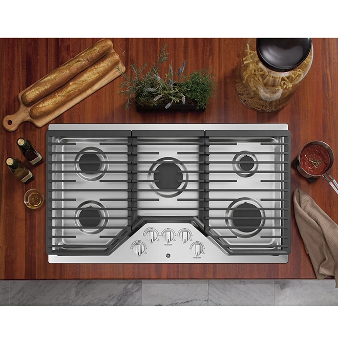 Surface De Cuisson Au Gaz GE, 5 Brûleurs, 36 Po, 15 000 BTU, Acier Acier 2 Surface De Cuisson Au Gaz GE, 5 Brûleurs, 36 Po, 15 000 BTU, Acier Acier – Image 2