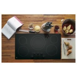 Table De Cuisson électrique 36 Po Lisse à 5 Brûleurs De GE, Noir Sur Noir -Appareils Électroménagers 23085791d L
