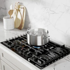 Surface De Cuisson Au Gaz De 30 Po Série 800 De Bosch, 5 Brûleurs, Porcelaine Noire -Appareils Électroménagers 30855327e L