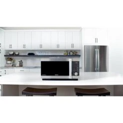 Four à Convection 3 En 1 SpeedWave, Micro-ondes Avec Cuisson Combinée, Acier Inoxydable, 1,6 Pi3, 1000 W -Appareils Électroménagers 330727504 AlternateImage4 l