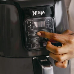 Friteuse à Air Ninja, Avec Panier Antiadhésif, 4 Pintes, Noir 7 Friteuse à Air Ninja, Avec Panier Antiadhésif, 4 Pintes, Noir -Appareils Électroménagers 75875003c L